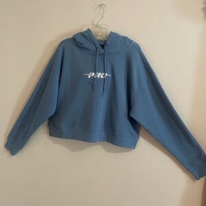 Stylish Blue Cropped Hoodie Sweater